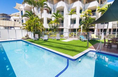 Mooloolaba Apartment | 1BR with Private Balcony at Beach Club Resort