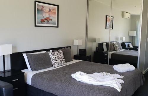 Austinmer Apartment | 2 Austinmer Studio