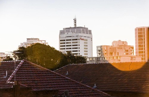 Woollahra Apartment | 2 Bdrm Art Deco Apt, Stroll To Bondi Junction