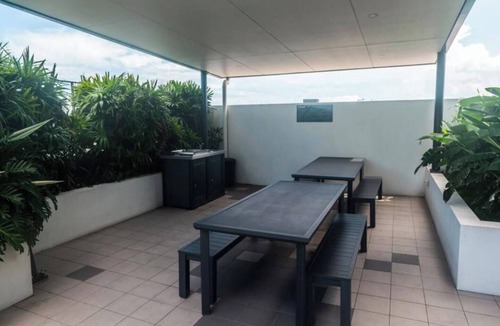 Mackay Apartment | 2-Bed, 2-Bath Apartment in Central Mackay