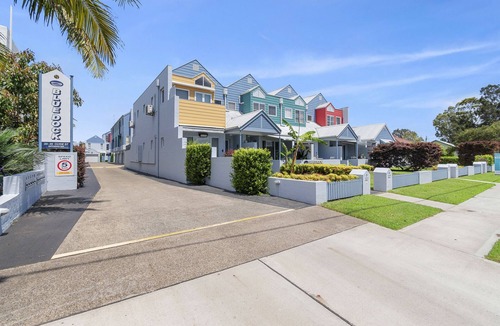 Batemans Bay Apartment | 2-Bed Coastal Haven: River Views, Swimming Pool