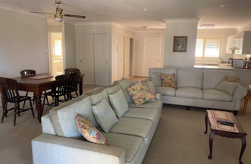 Mollymook Apartment | 2 bedroom 2 bathroom apartment