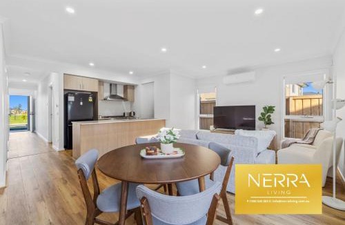 Officer House | 2, Charming Loop, Officer, Vic, 3809