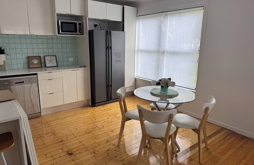 Culburra Beach House | 2 Off Sunshine | Culburra Beach NSW