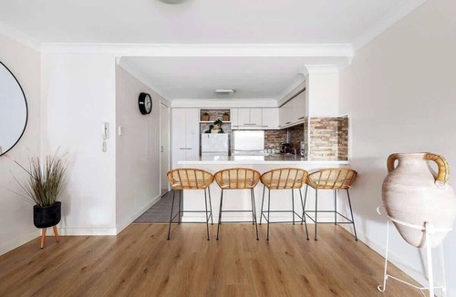 Perth Central Business District Apartment | 2 Spacious Resort 1BR Pool-Tennis-Gym & FREE Parkg