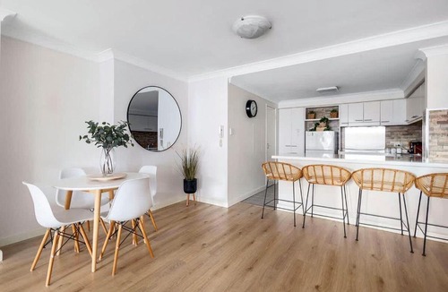 Perth Central Business District Apartment | 2 Spacious Resort 1BR Pool-Tennis-Gym & FREEParking