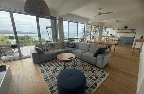 Mallacoota House | 20 Karbeethong Avenue