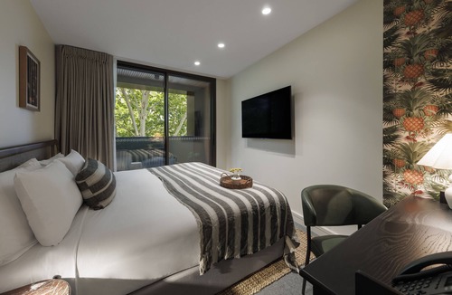 Surry Hills Hotel | 202 Elizabeth