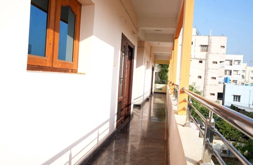 Tirupati Hotel | 210 m² Hotel ∙ 2 bedrooms ∙ 4 guests