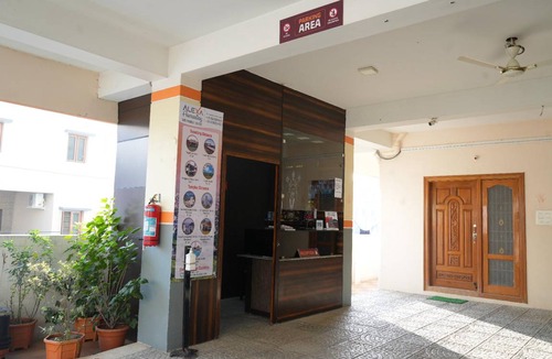 Tirupati Hotel | 210 m² Hotel ∙ 2 bedrooms ∙ 4 guests