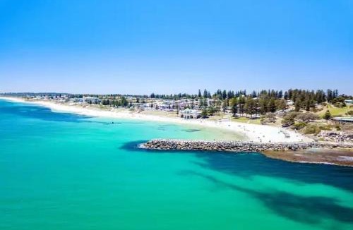 Cottesloe Apartment | 22 Cottesloe - 1BDR Beach - WITH WIFI