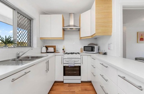 Subiaco Apartment | 22 Superb Subiaco Apt for Couplesparkng