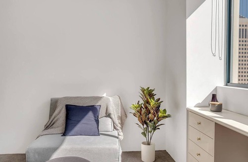 Haymarket Apartment | 23 Storeys Up Functional Sydney CBD Sanctuary