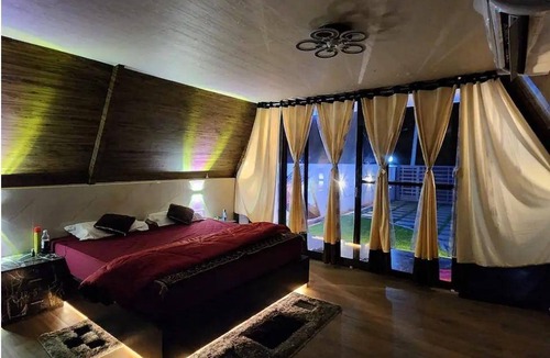 Vaniyambadi Villa | 2531 m² Villa ∙ 2 bedrooms ∙ 5 guests