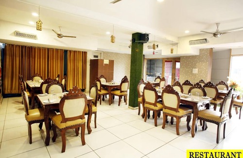Rohtak Hotel | 27 m² Hotel ∙ 4 guests