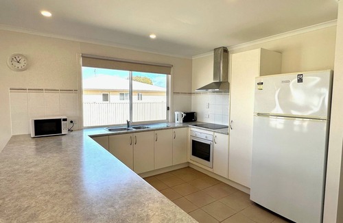 Waterhouse House | 28 DeGuichen - Long Beach Haven - Perfect for families.