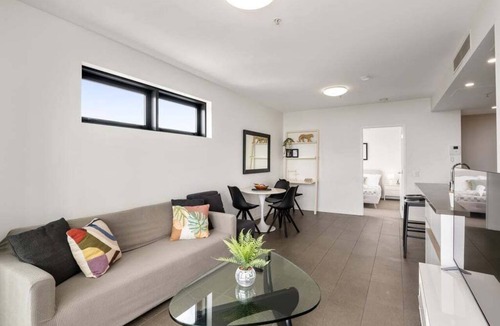 Kelvin Grove Apartment | 2B Golf Parkside Panoramic CityView/TopFloor/FreeP