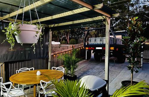 Nelson Bay House | 2Bays Studio- Walk to 2 Beaches! Perfect Location with Private Courtyard & BBQ