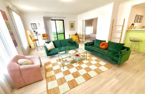 Northbridge Apartment | 2BDR 1BTH 1PRK - James Jem