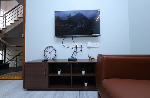 Chennai Apartment | 2BR Apartment in chennai/WIFI/HOUSEKEEPING/FAMILY FRIENDLY