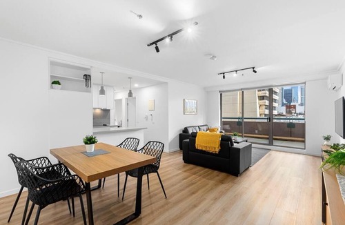 Chinatown Apartment | 2BR in Paris End - Melbourne's Chicest Corner
