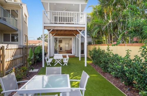 Kingscliff Apartment | 2br - Little Opulence Beach Villa on Marine