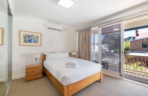 Alexandria House | 2BR Modern Tranquility in Leafy Alexandria