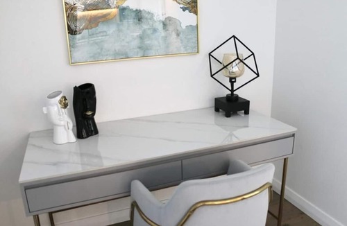 Fortitude Valley Apartment | 2BR Pool, Sauna & Panoramic Views