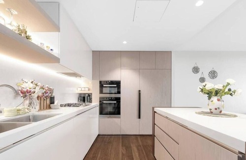 Barangaroo Apartment | 2BR Water View Apt, FreeParking, near CBD| Harbour