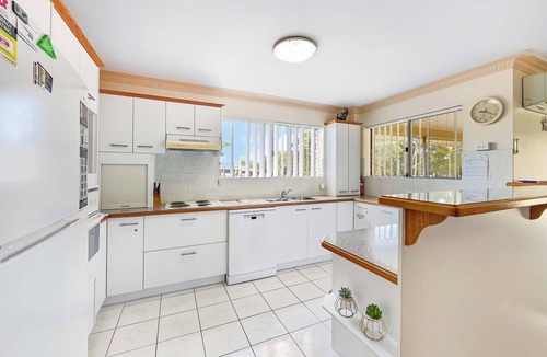 Bellara Apartment | 2BRM Self Contained Apt - Pumicestone Passage Views