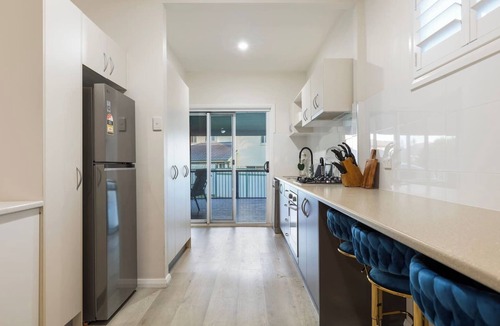 Blue Bay House | 3 BDRM Coastal Retreat | Steps to Blue Bay Beach