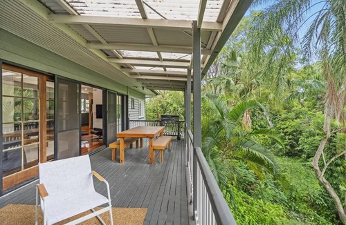 Balmoral House | 3 Bed Balmoral Retreat with Private Green Oasis