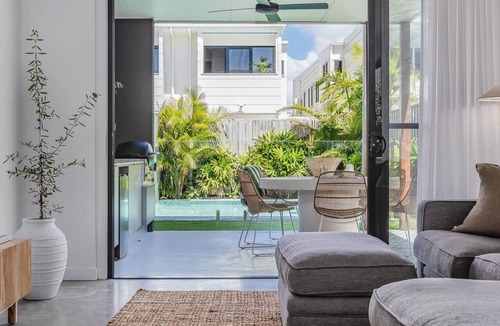 Kingscliff House | 3-Bed Beach Retreat · Pool · 1 min walk to sand
