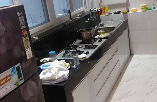 Toli Chowki Apartment | 3-bedroom apartment in perfect Hyderabad with AC