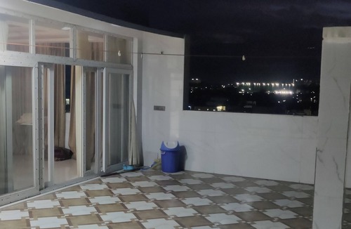 Toli Chowki Apartment | 3-bedroom apartment in perfect Hyderabad with AC