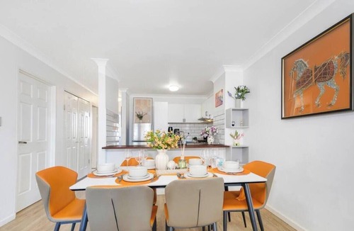 Auburn Apartment | 3 Bedrooms+1 study at the heart of Auburn