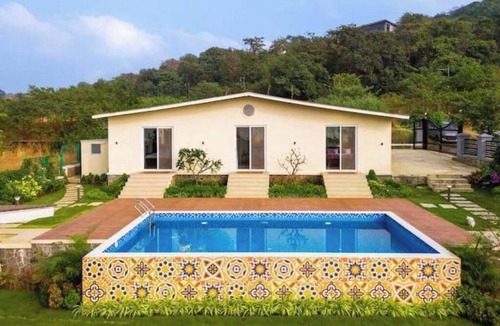 Khalapur Villa | 3 BHK Calmhouse w Pond View