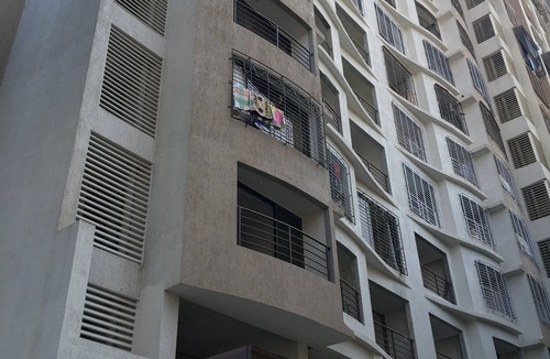 Borivali West House | 3-BHK Fully Furnished Service apartment for 6 Packs.