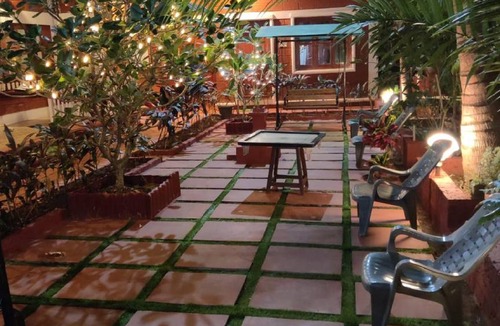 Ganpatipule Hotel | 30 m² Hotel ∙ 6 guests