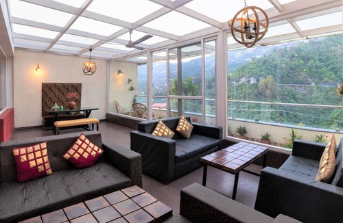 The Mall Road Cabin | 300 m² Lodge ∙ 3 guests