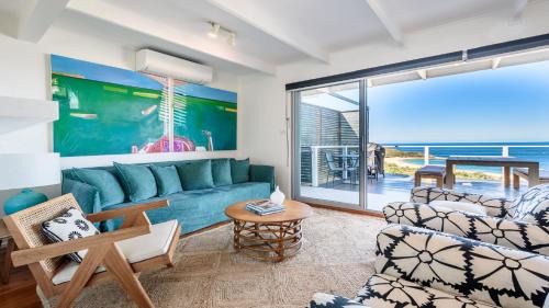 Killcare Heights House | '33 Degrees - Stunning Views' by HolidayCo
