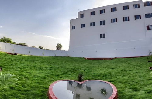 Kalapet Resort | 350 m² Resort ∙ 10 guests
