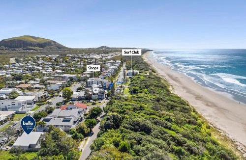 Marcoola House | 36 Petrie Avenue
