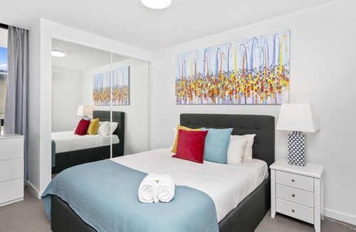 North Perth Apartment | 38 North Perth Snuggle Sanctuary- for 2 - parking