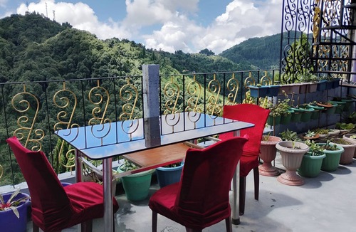 Darjeeling House | 3min walk from batasia ecopark were you can adopt the pace of nature betten cit