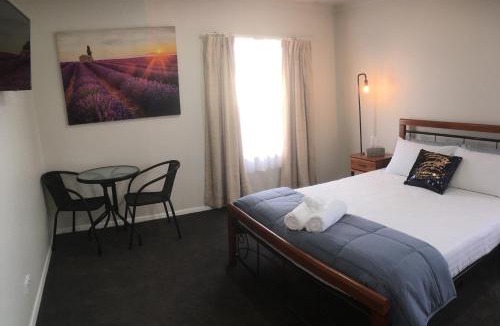 East Devonport Apartment | 3ree- Spacious & Charming Apartment