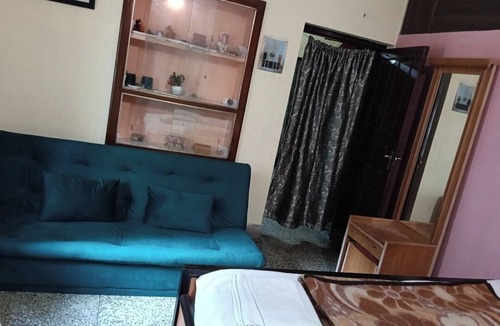 Garia House | 4-bedroom house in charming Kolkata with AC, WiFi. Enjoy your stay