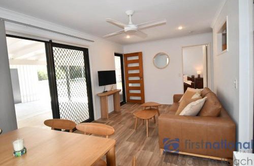 Woodgate House | 4 Manley Smith Drive WALKERS POINT