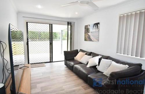 Woodgate House | 4 Manley Smith Drive WALKERS POINT