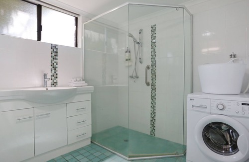 Merimbula Apartment | 4 Points of View 2 bedroom Apartment - 3+ nights